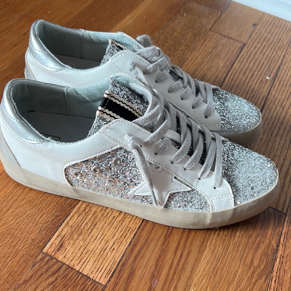 ShuShop size 6.5 sequin sneaker